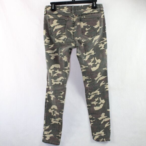 Kut from the Kloth Skinny Camo Jegging Jeans - Picture 9 of 12